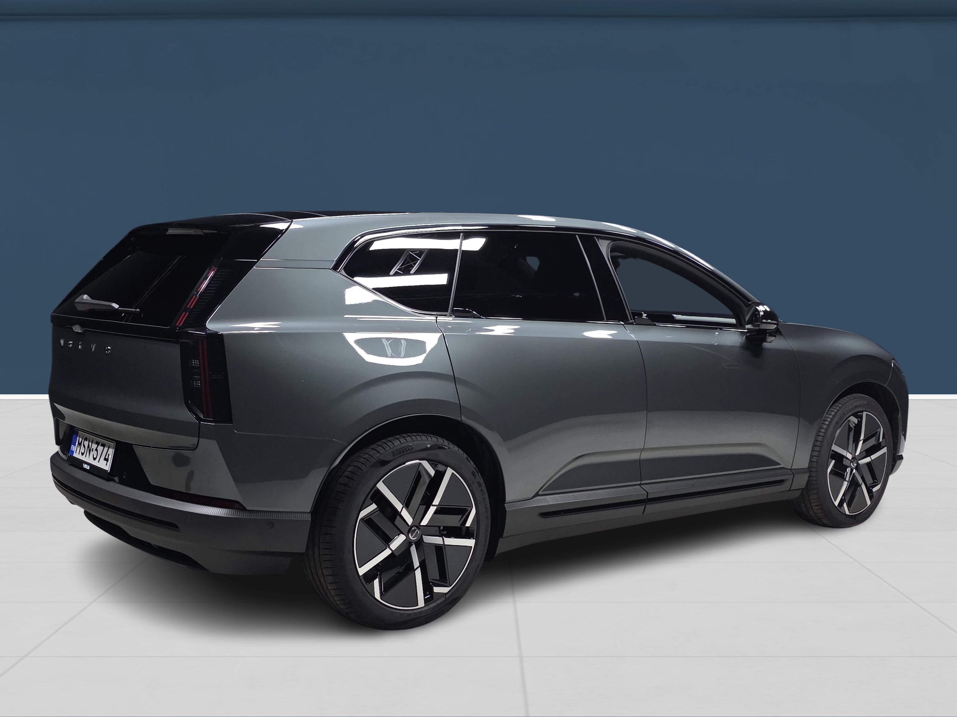 Volvo EX60 P10 AWD Plus 2027, photo 4/17