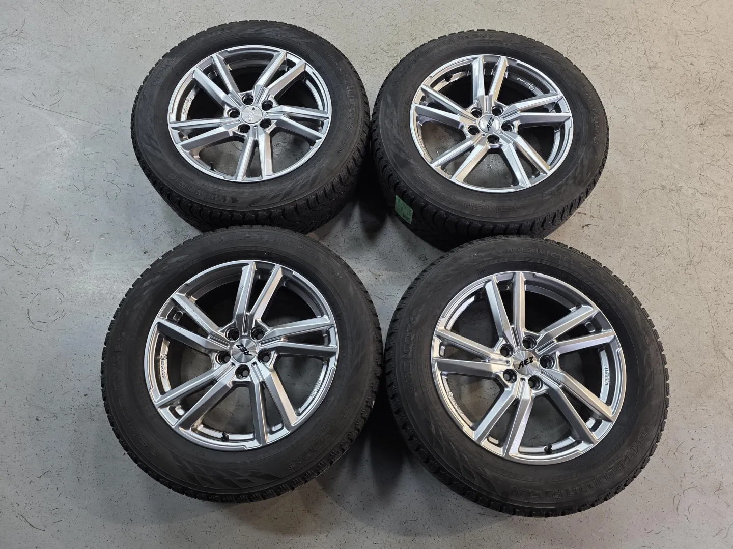 Autokuva 12 - MTY-957