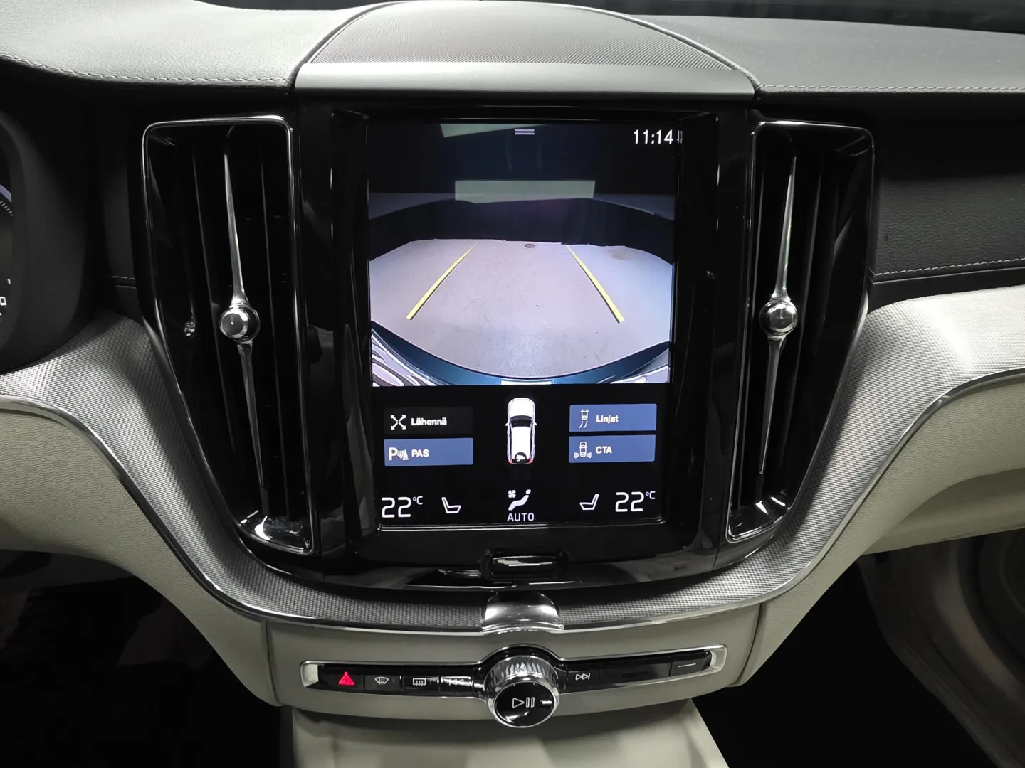 Autokuva 14 - MTY-957