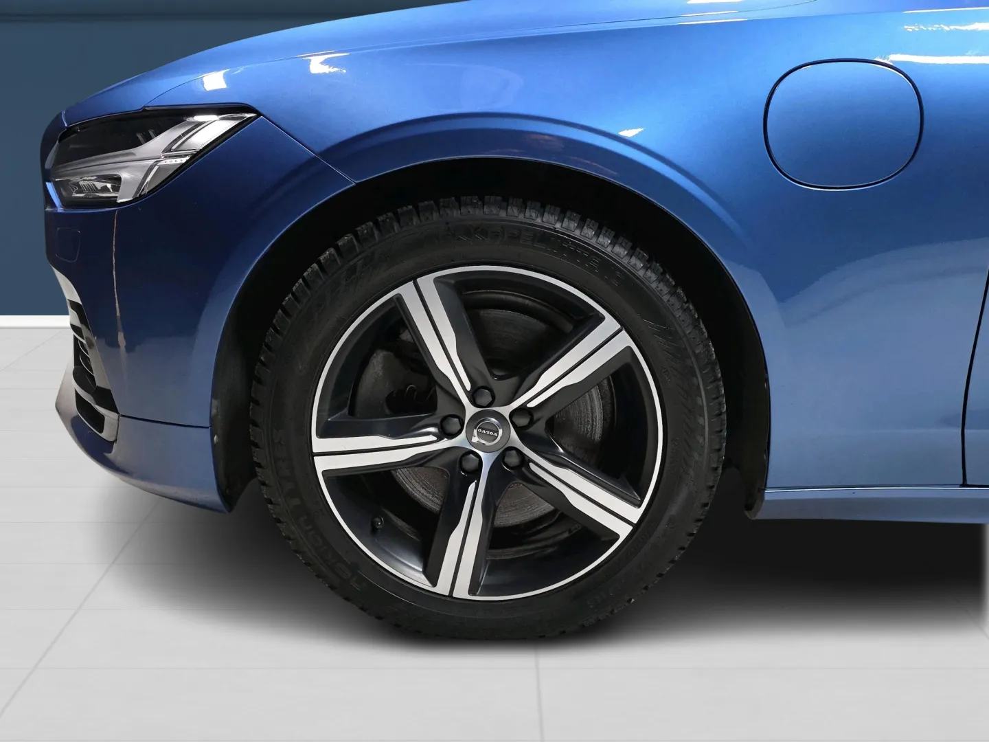 Autokuva 14 - MUZ-974