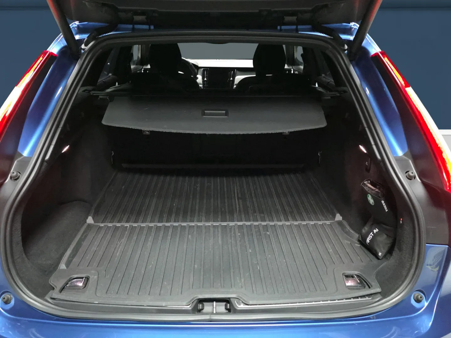 Autokuva 11 - MUZ-974