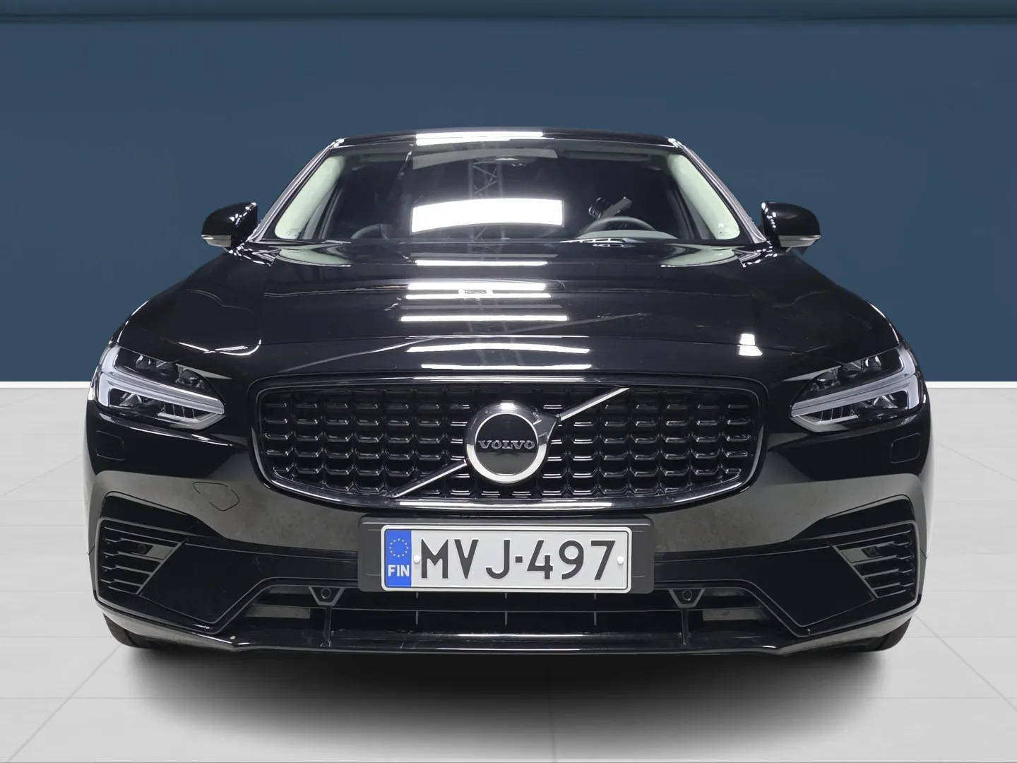 Autokuva 2 - MVJ-497