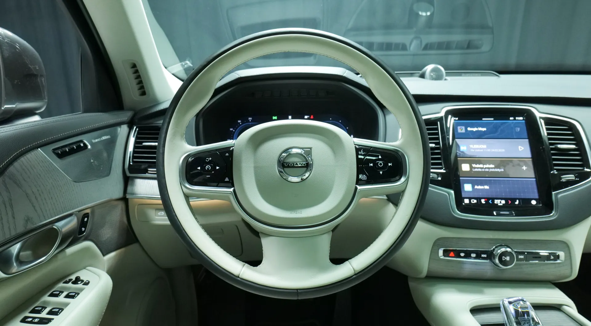 Autokuva 15 - MVJ-643