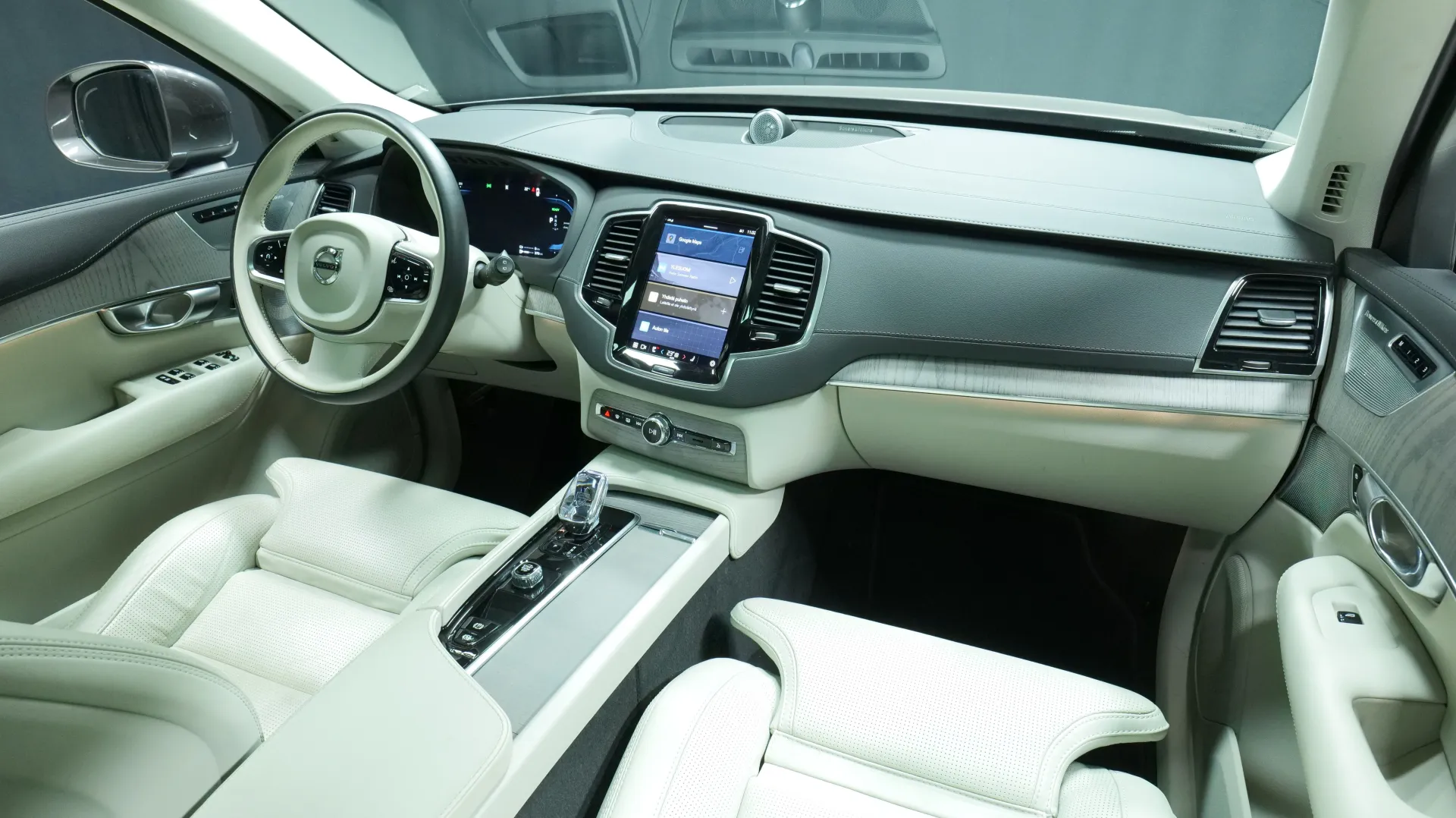 Autokuva 19 - MVJ-643