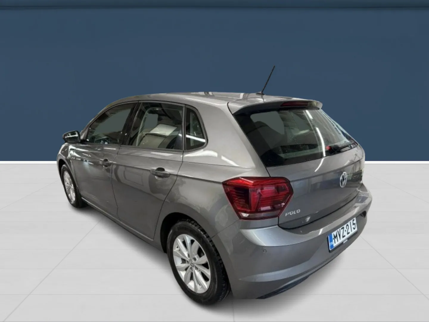 Autokuva 7 - MVZ-215