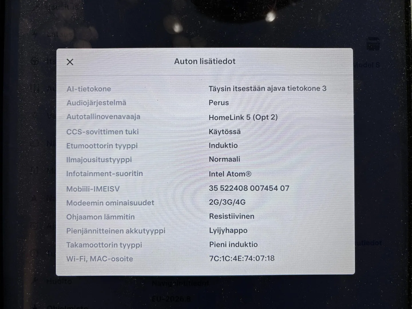 Autokuva 5 - MYT-711