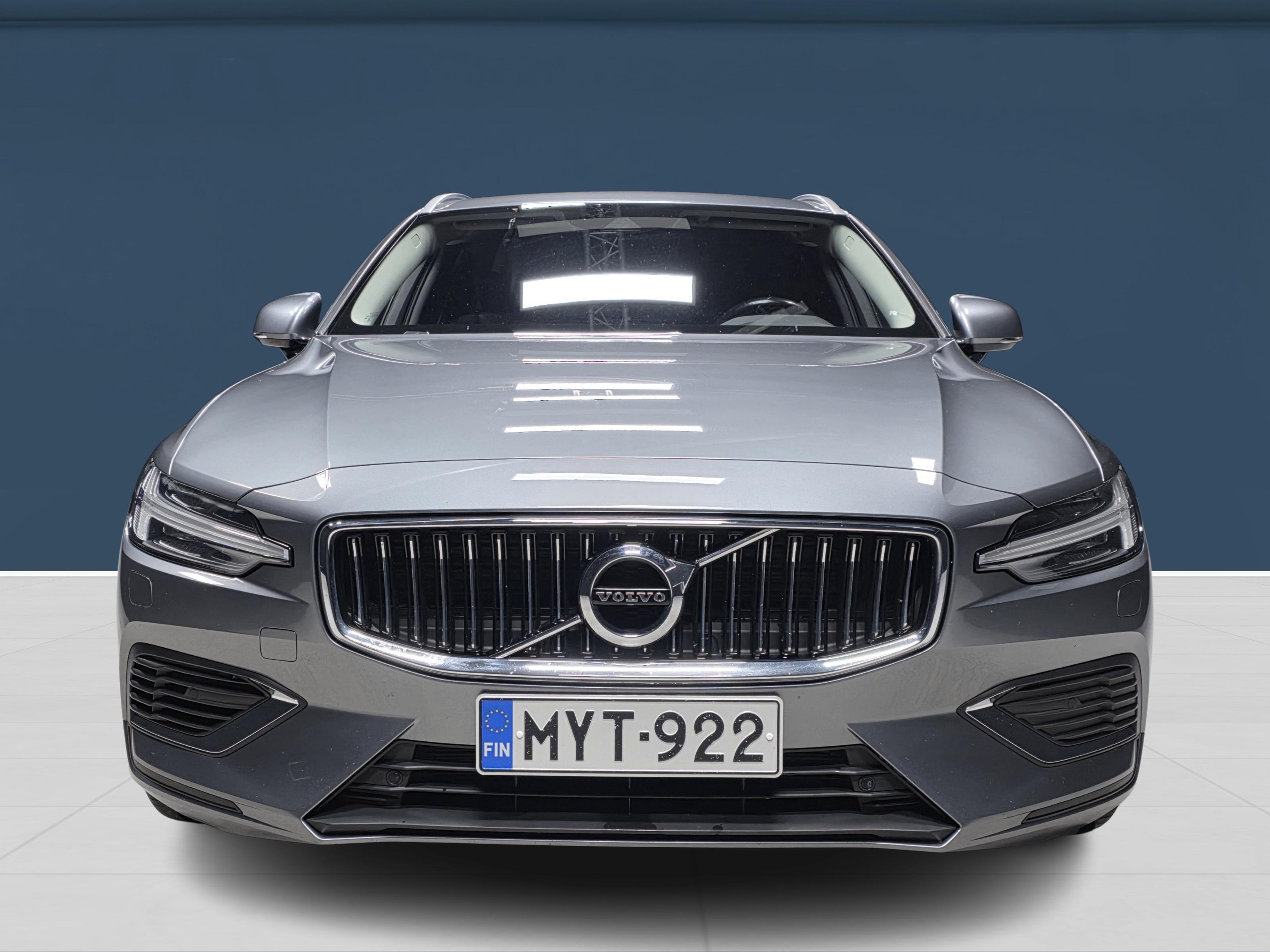 Volvo V60 T8 TwE AWD Inscription aut 2020, photo 2/17