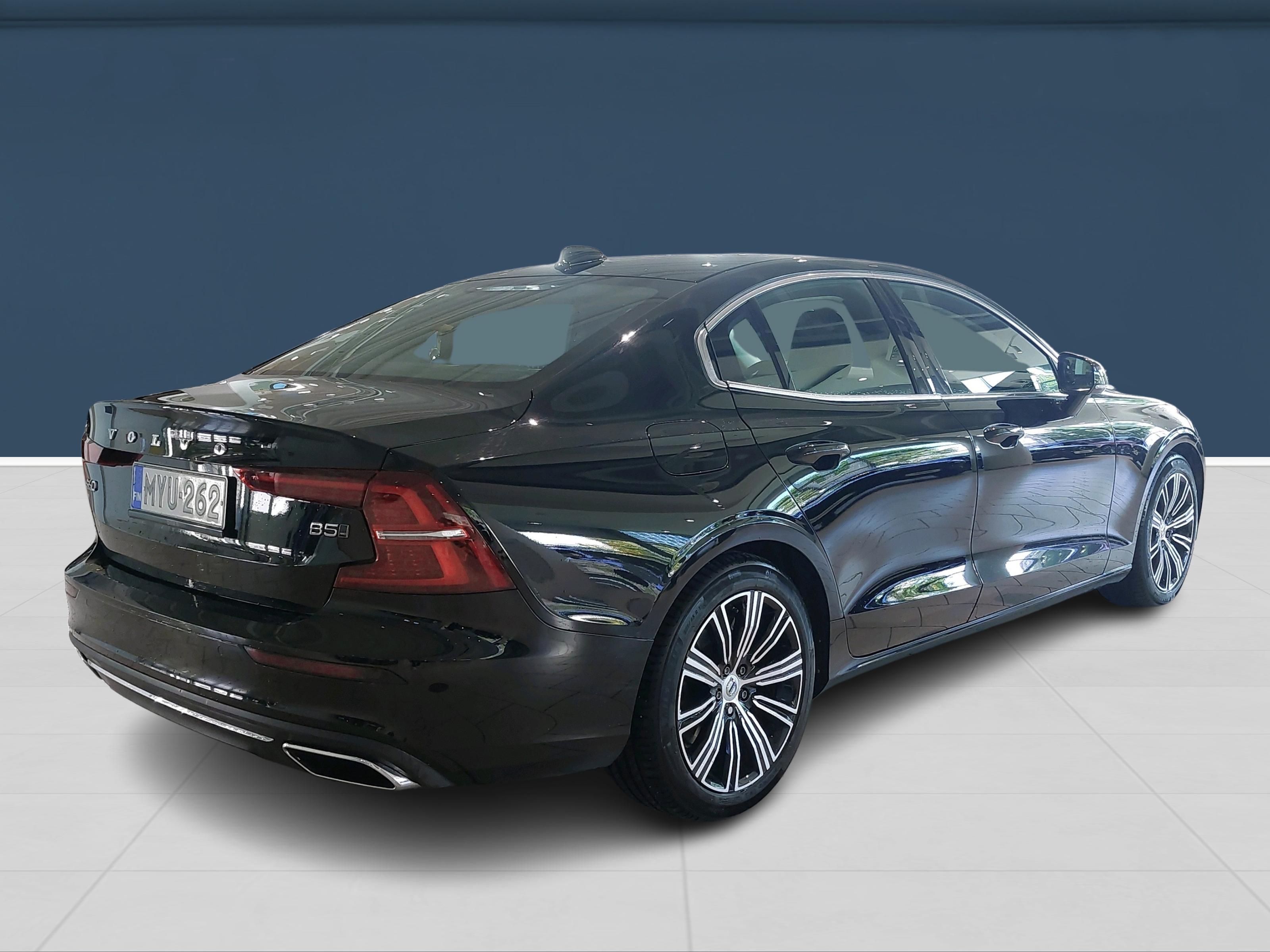 Volvo S60 2021, photo 2/3