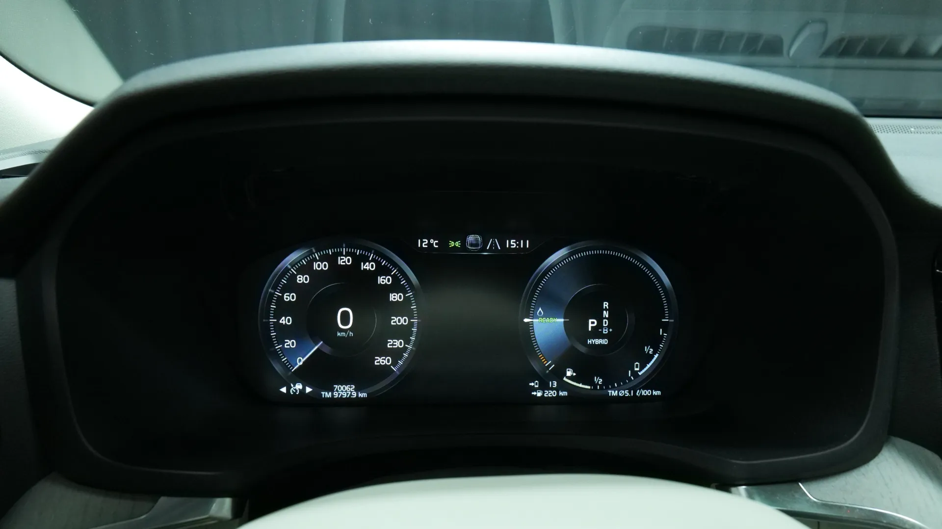 Autokuva 6 - MYX-598