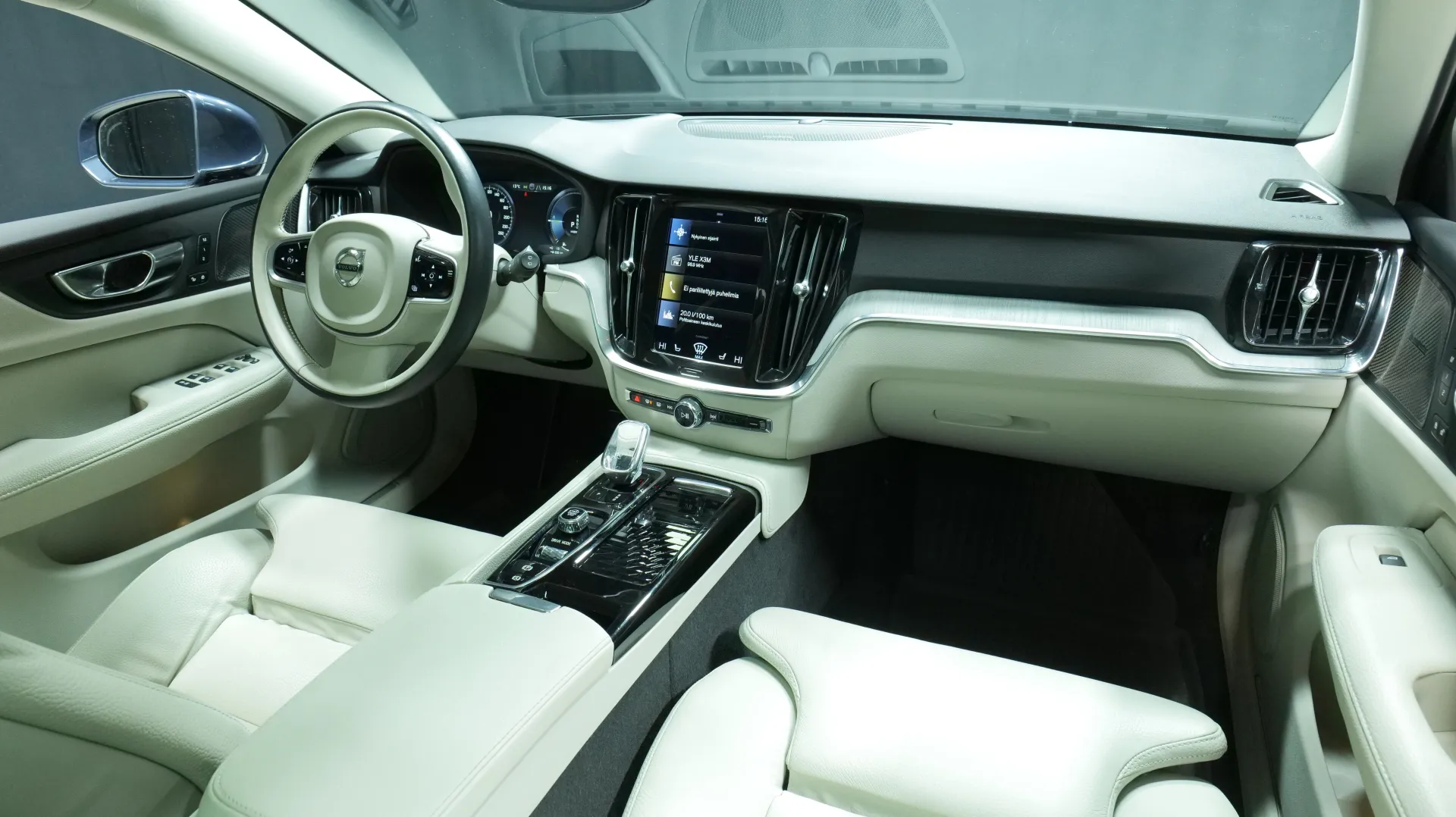 Autokuva 20 - MYX-598