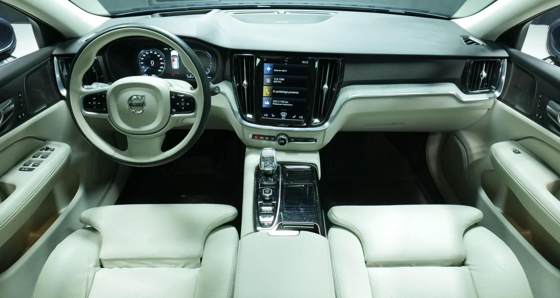 Autokuva 15 - MYX-598