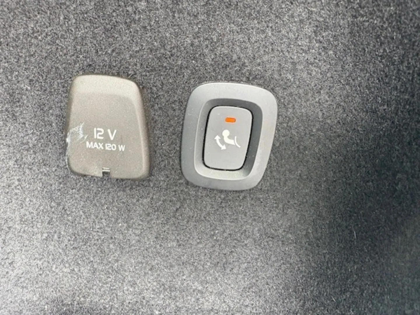 Autokuva 6 - MZA-689