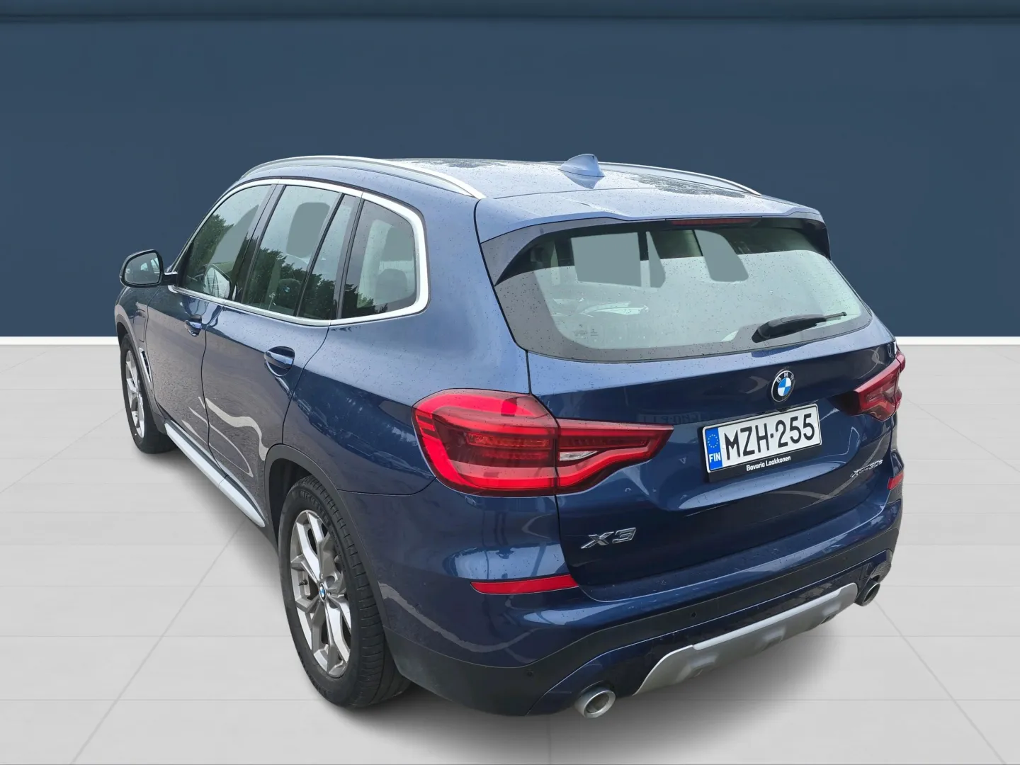 Autokuva 5 - MZH-255