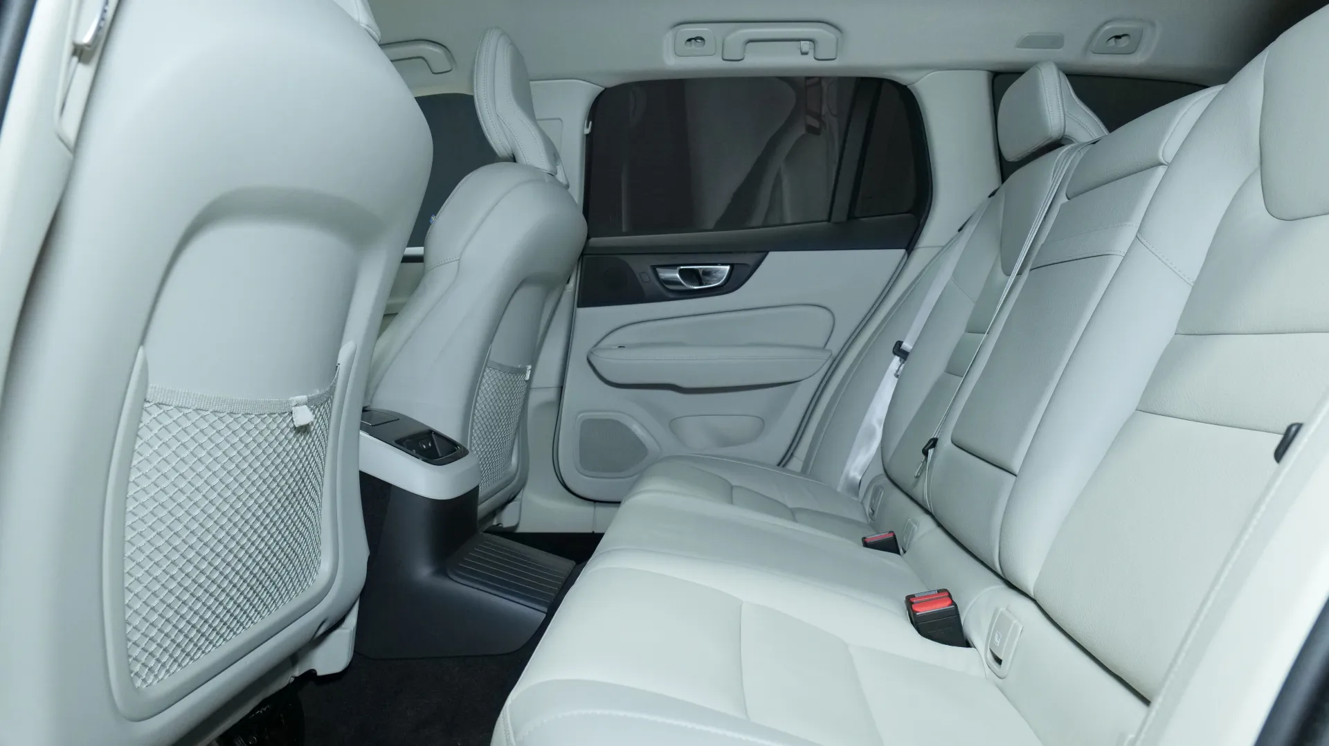 Autokuva 16 - MZJ-994