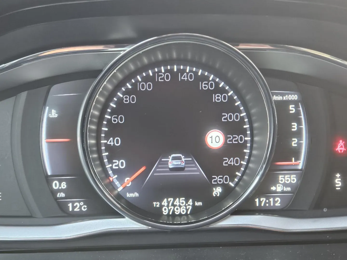Autokuva 9 - NKF-630