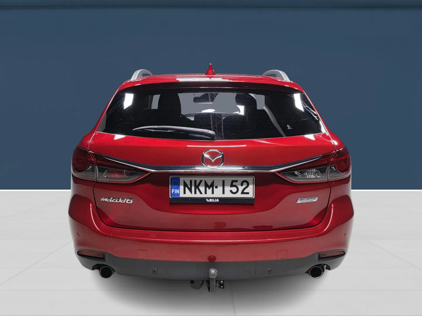 Autokuva 5 - NKM-152