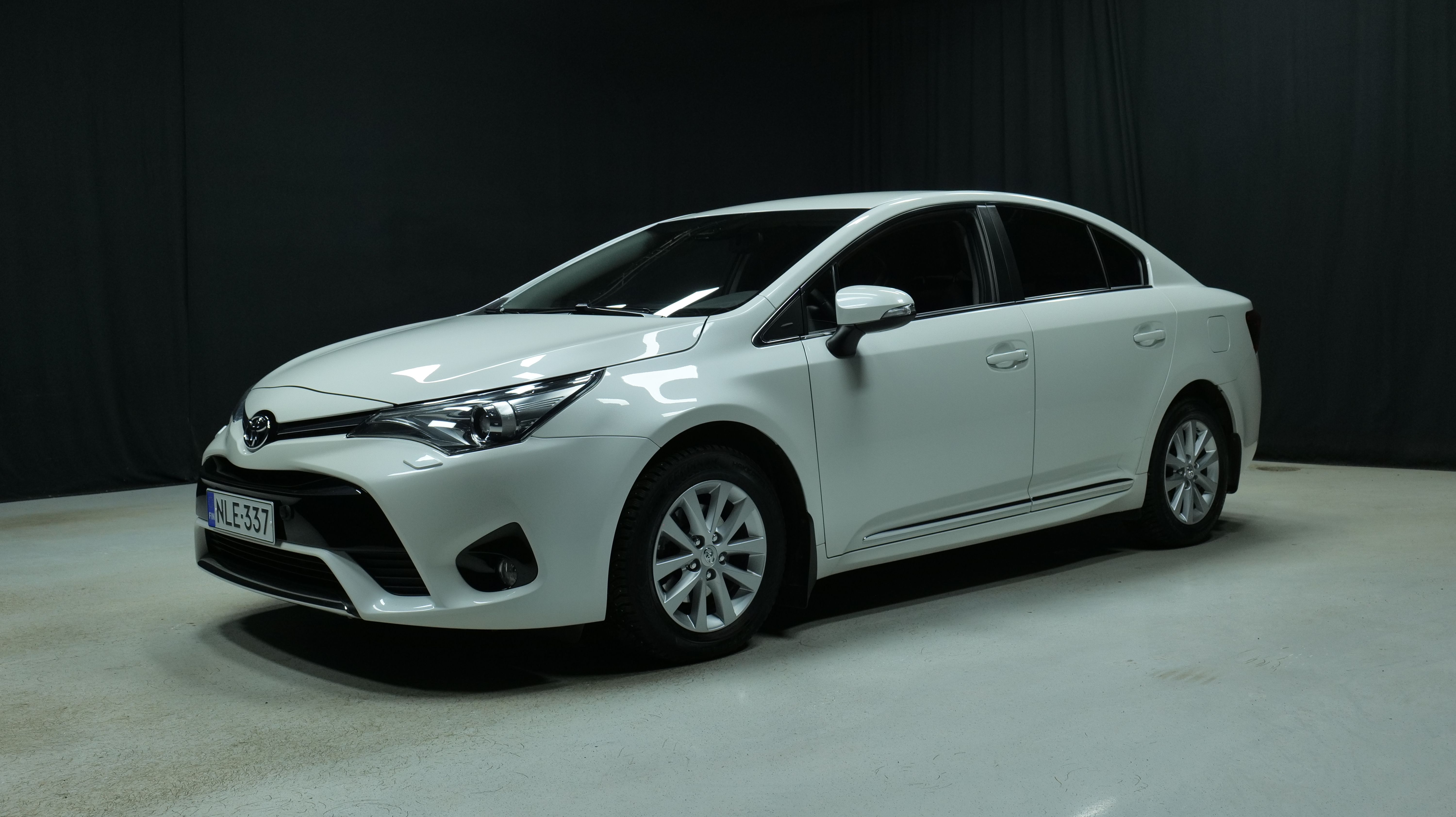Toyota Avensis NLE-337