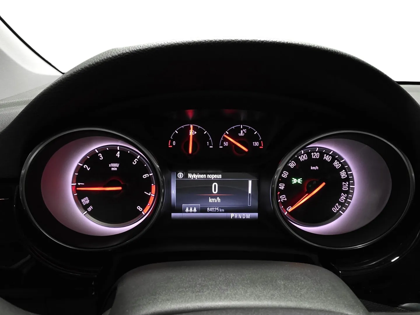 Autokuva 7 - NLO-559