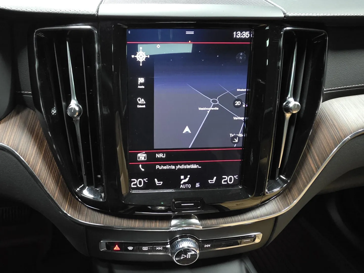 Autokuva 13 - NLP-161