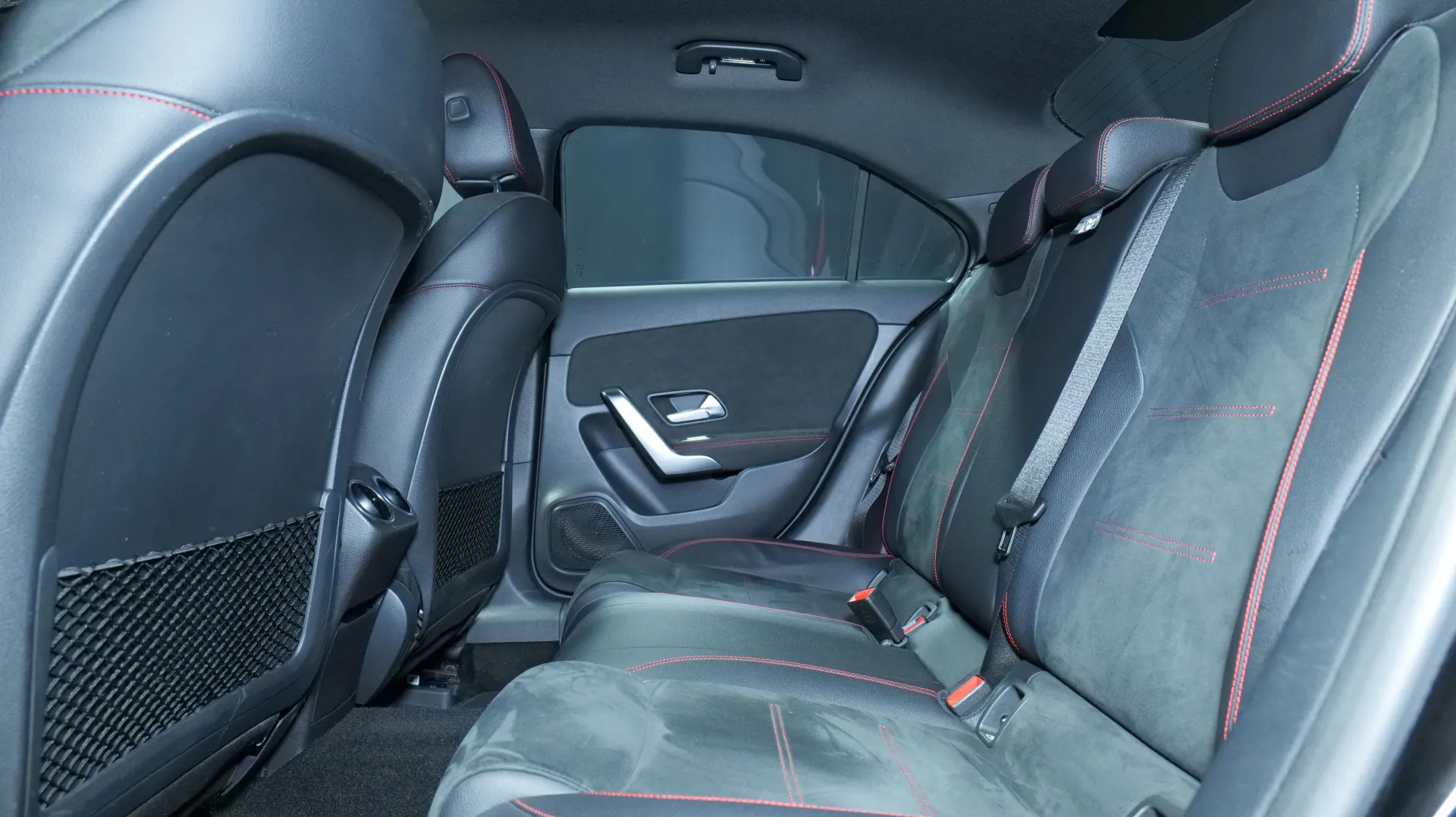 Autokuva 15 - NLR-763