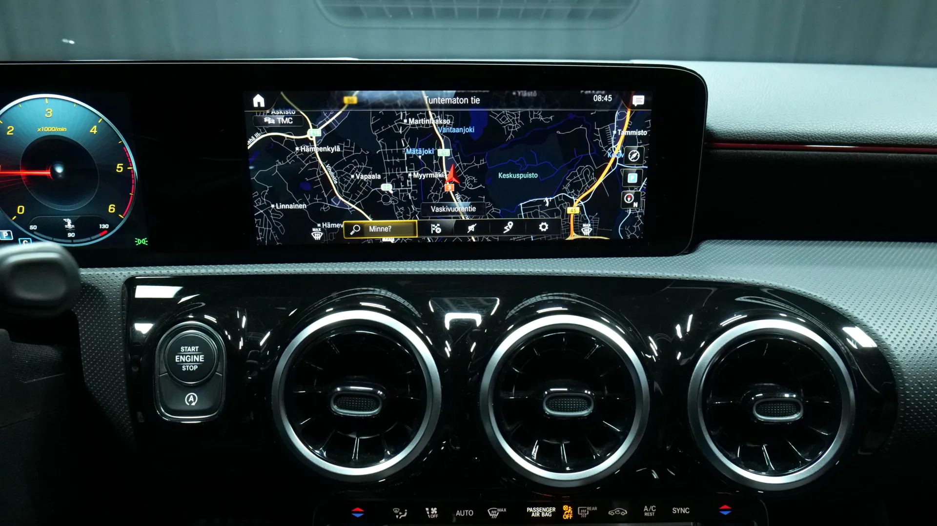 Autokuva 7 - NLR-763