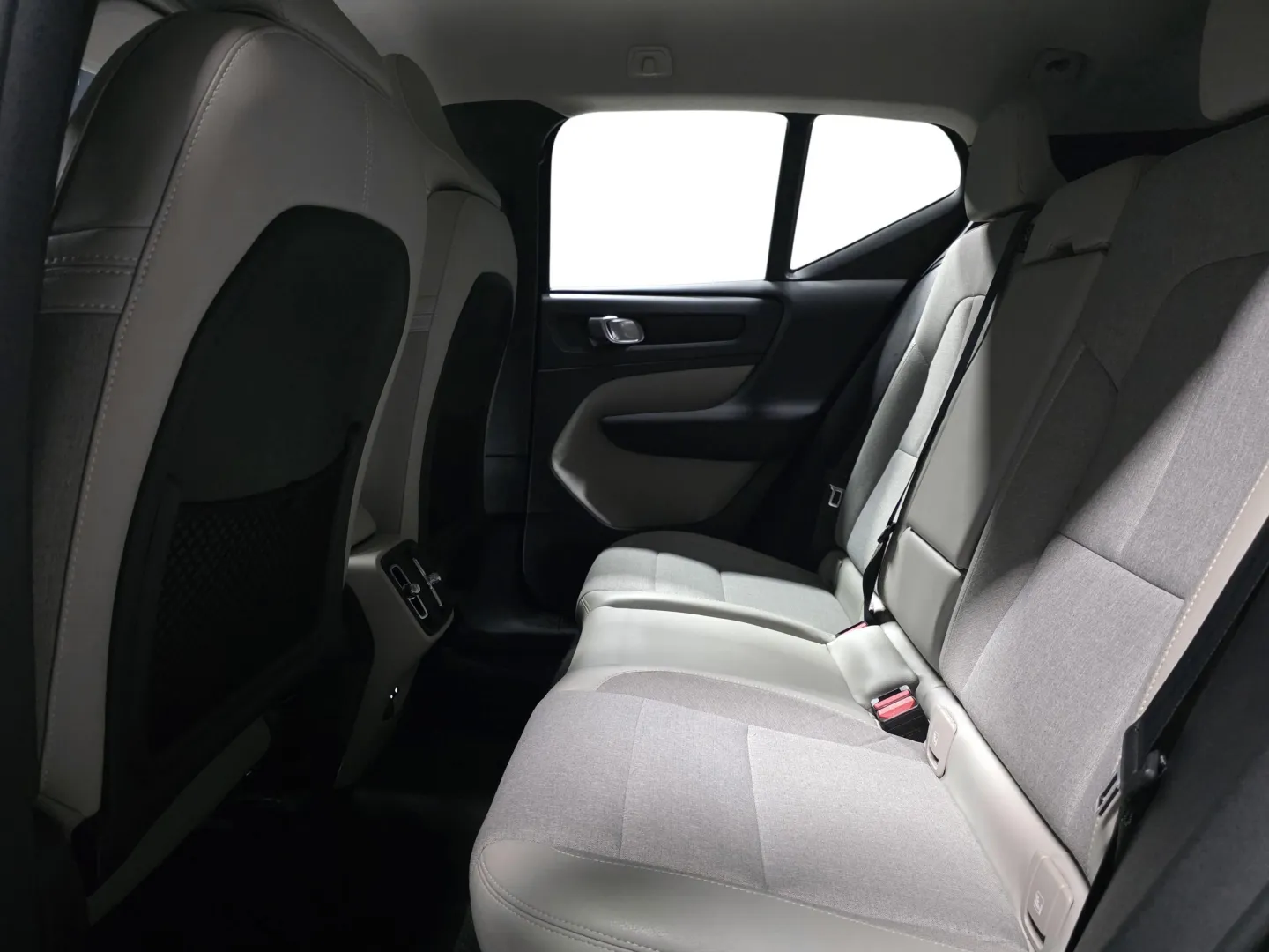 Autokuva 9 - NLZ-240