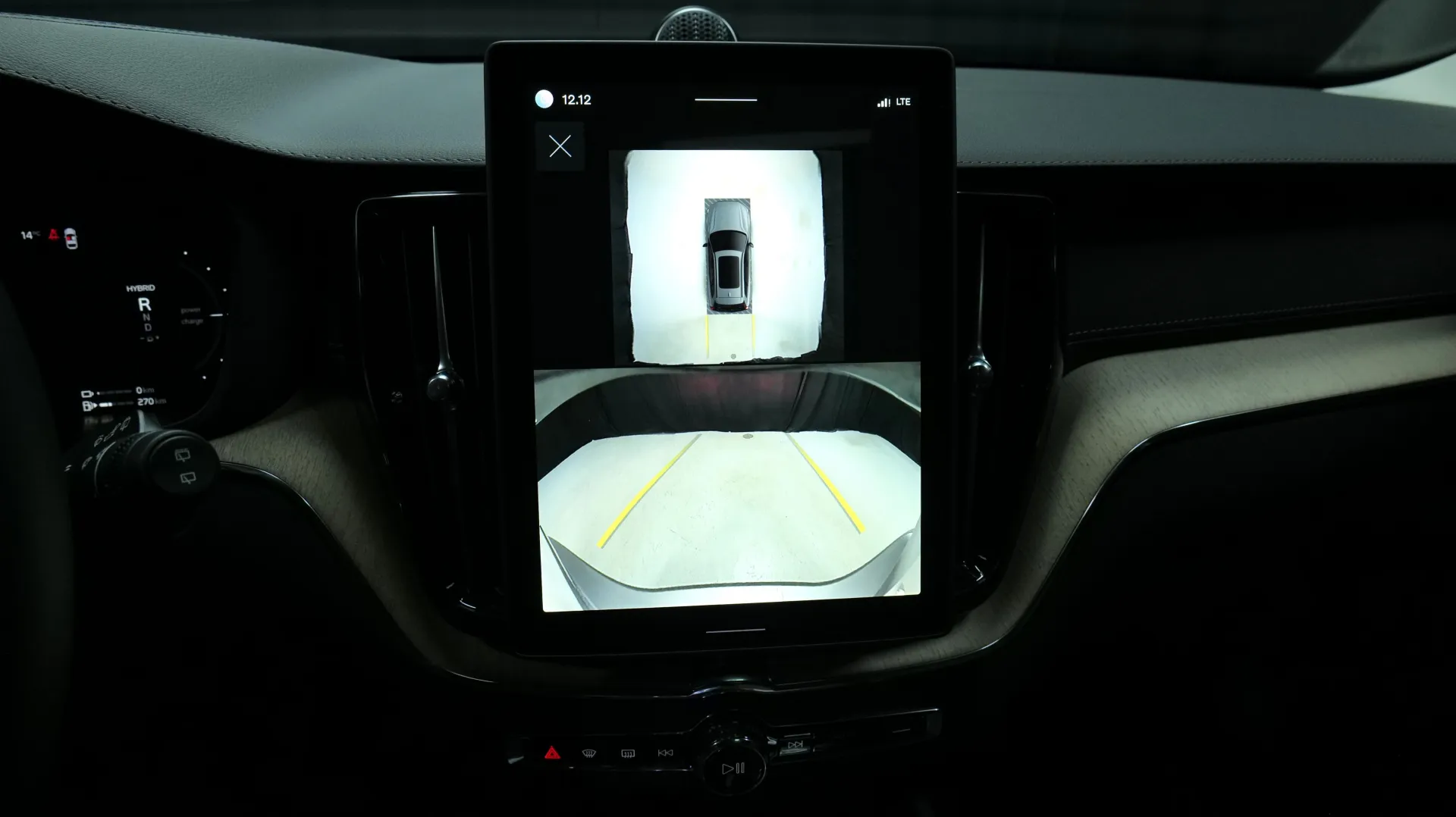 Autokuva 7 - NM-8741