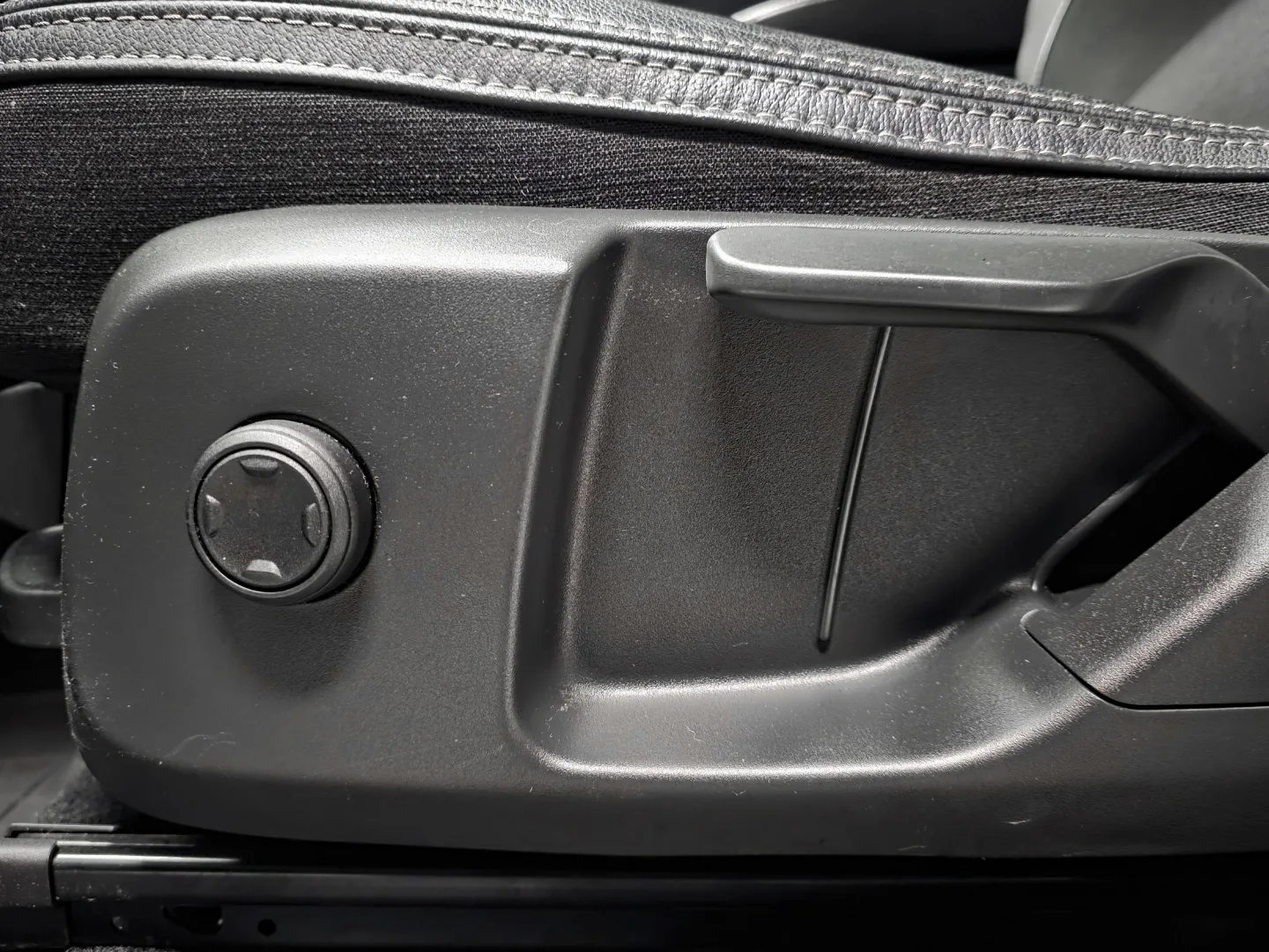 Autokuva 14 - NMA-619