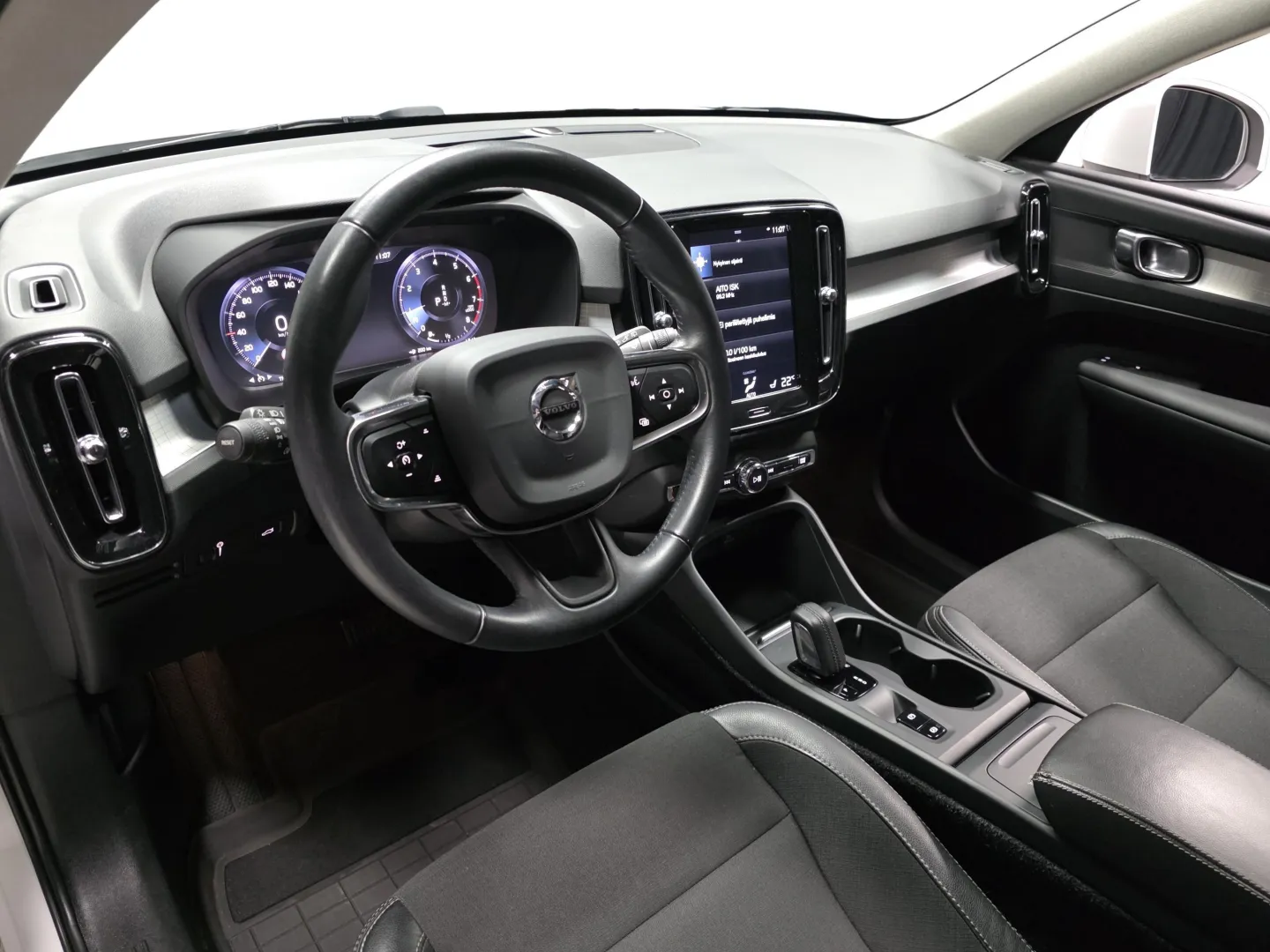 Autokuva 8 - NMA-619