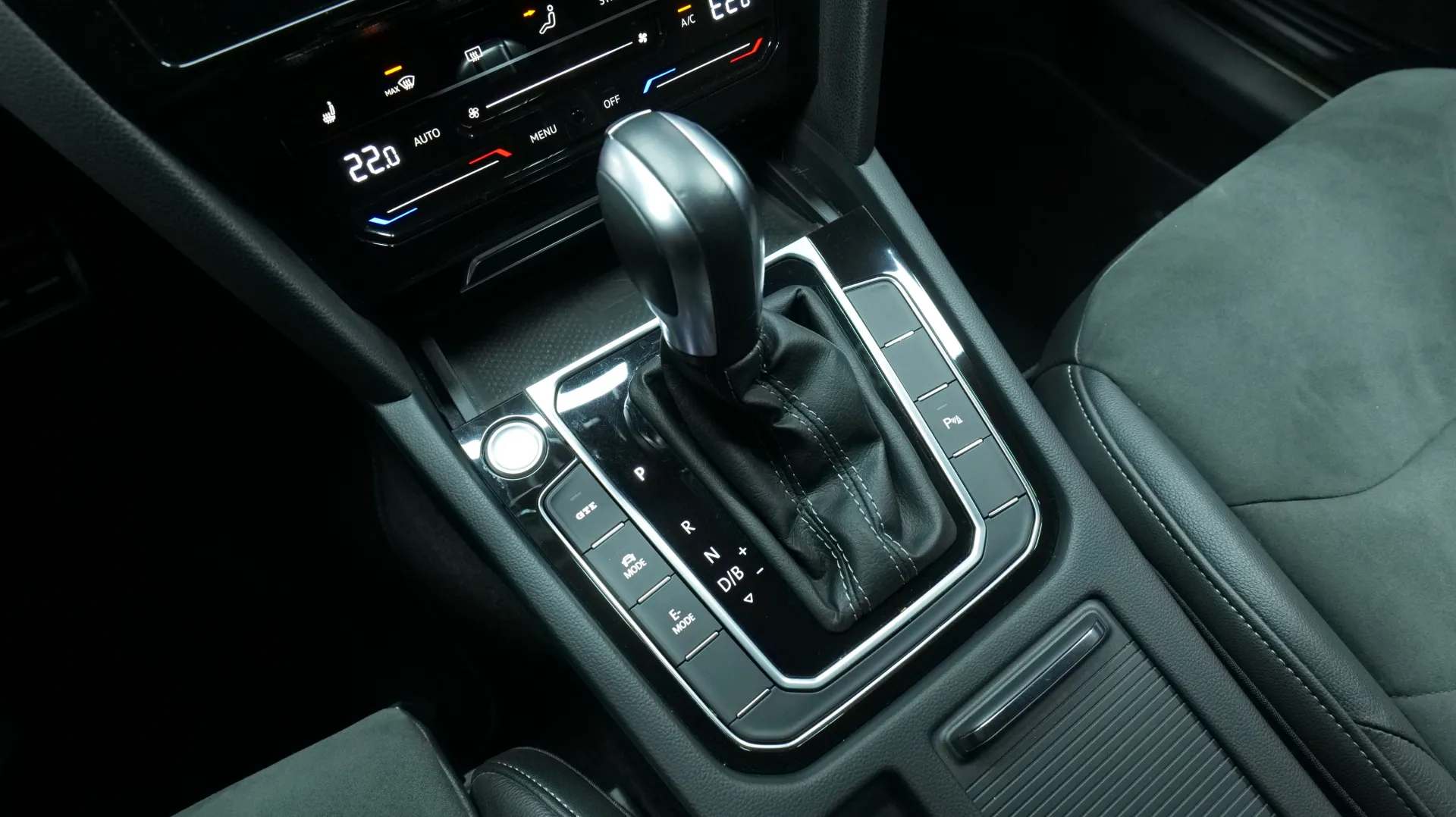 Autokuva 9 - NMJ-188