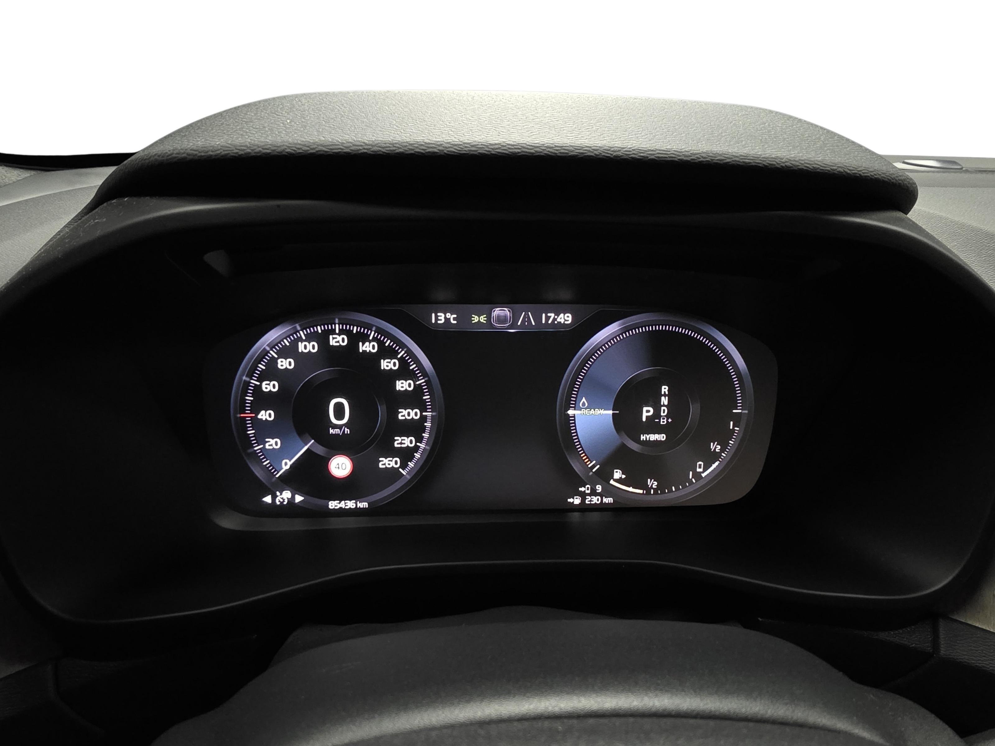 Volvo XC40 2022, photo 7/16