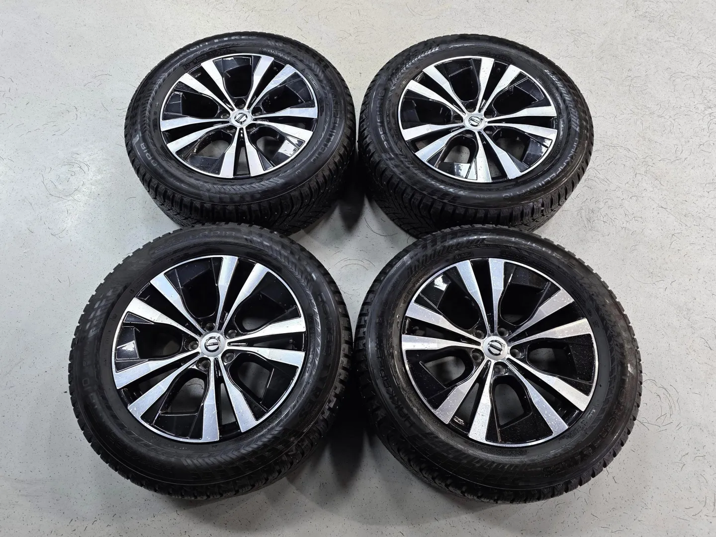 Autokuva 12 - NMR-552