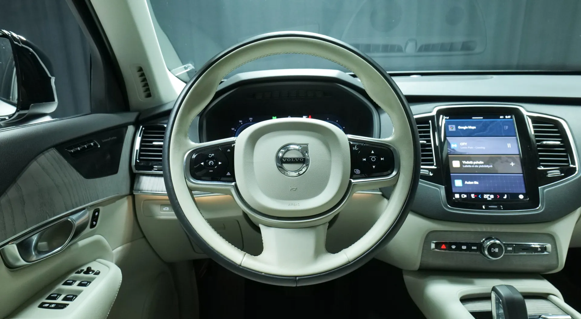 Autokuva 15 - NMS-118