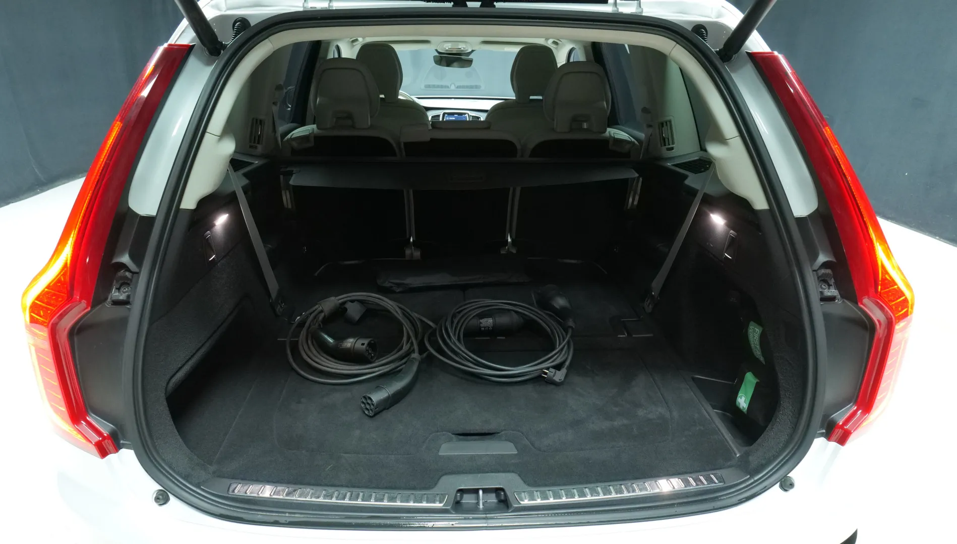 Autokuva 17 - NMS-118