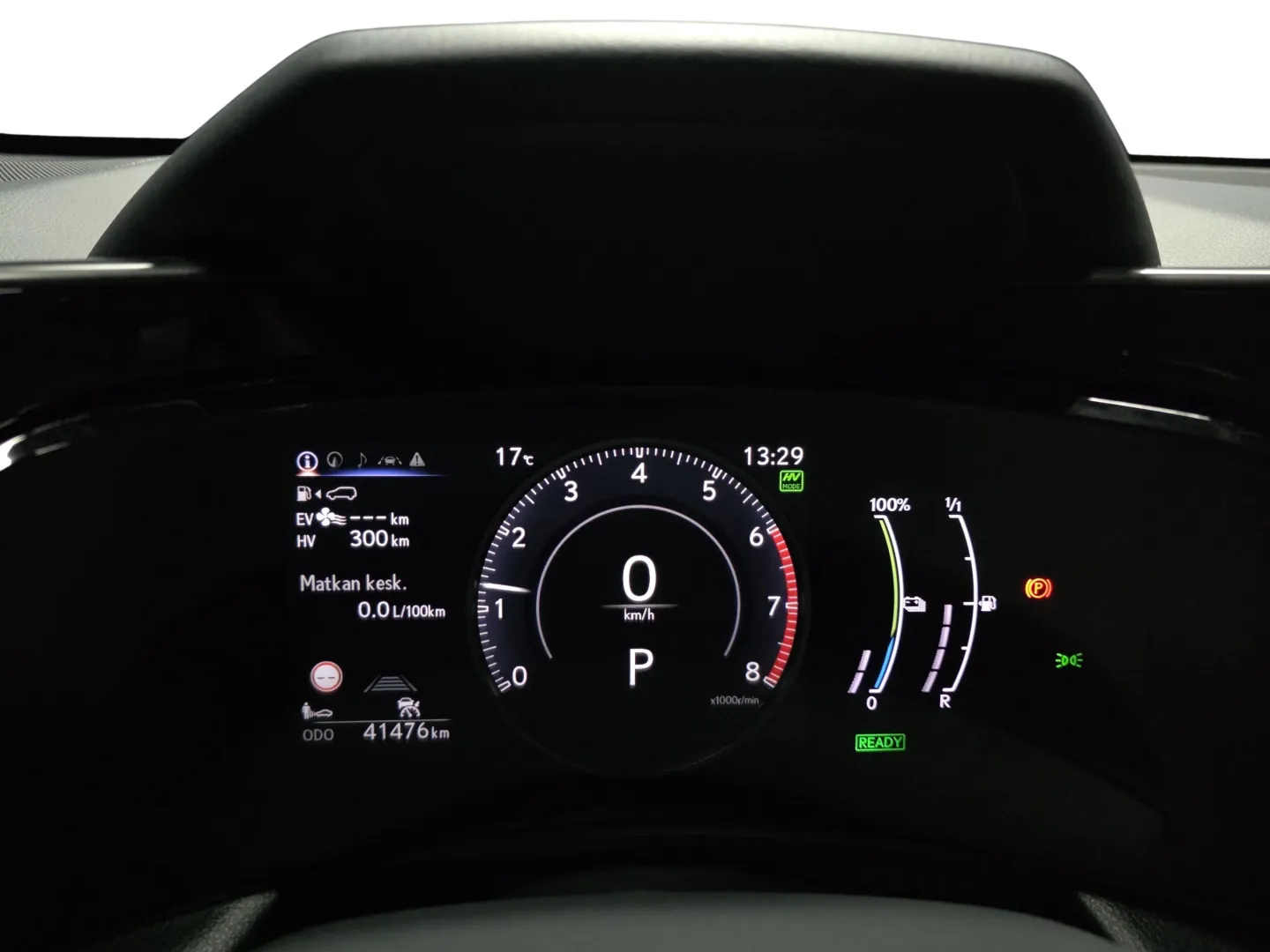 Autokuva 7 - NMS-808