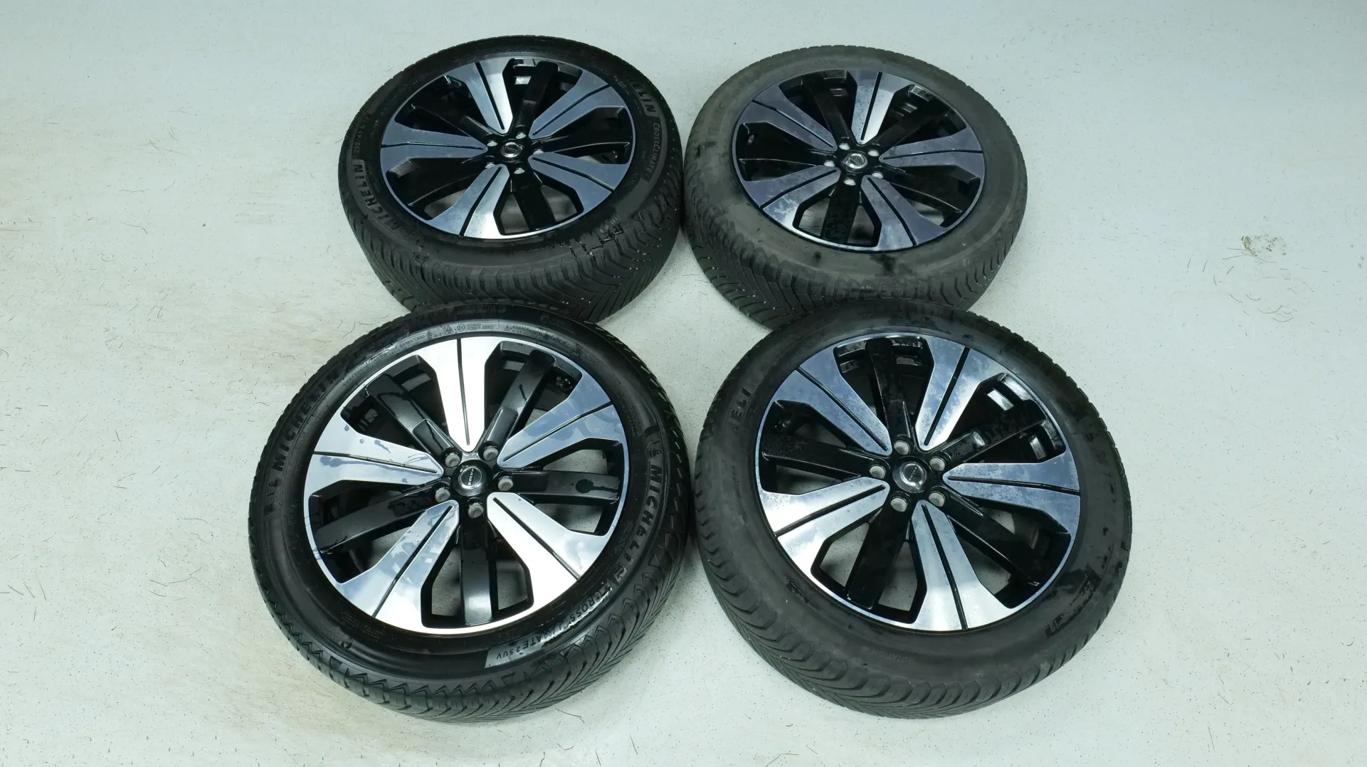 Autokuva 19 - NMS-993