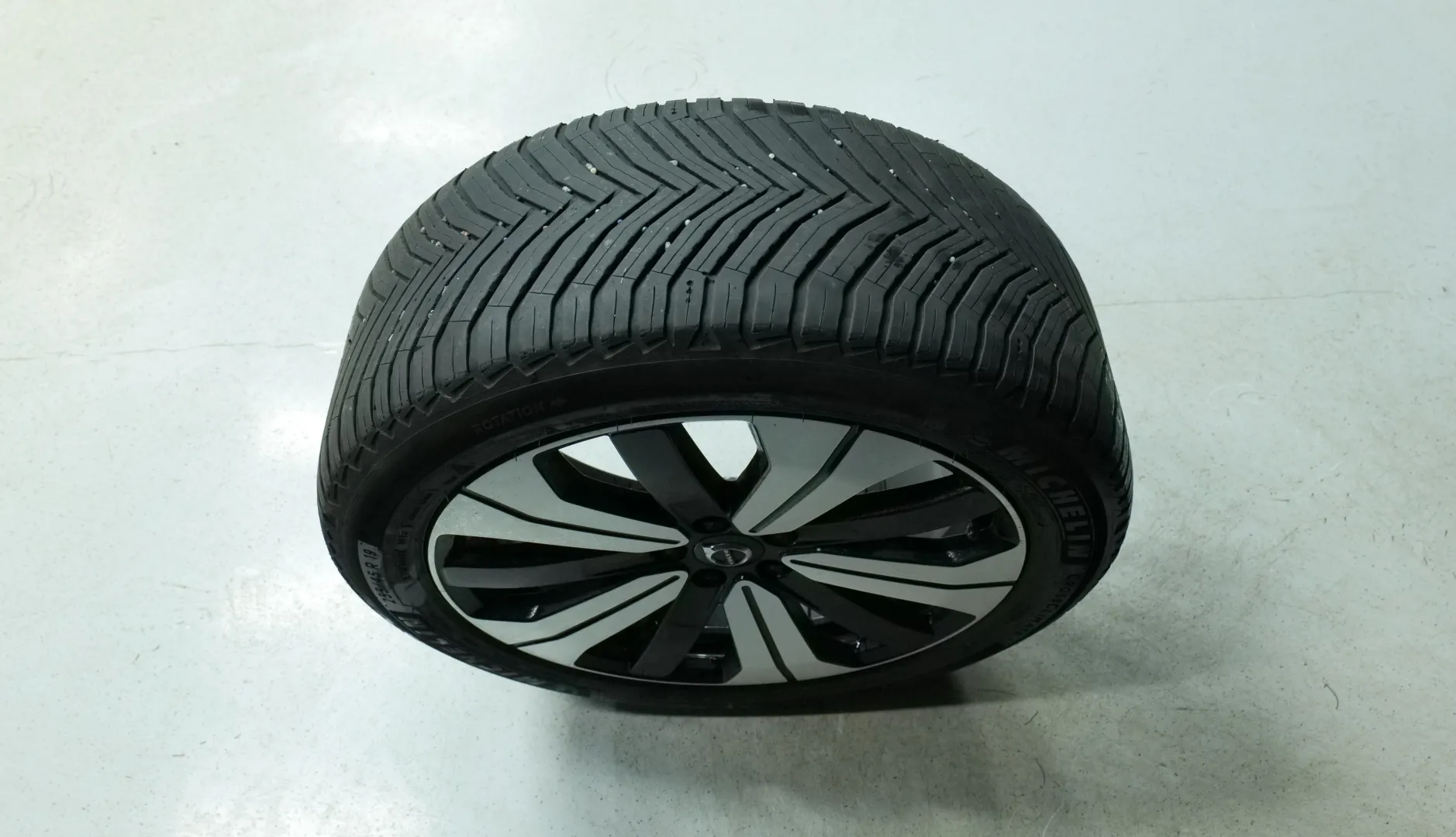 Autokuva 20 - NMS-993