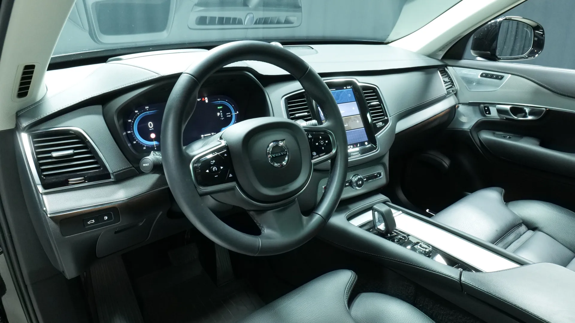 Autokuva 13 - NMT-408