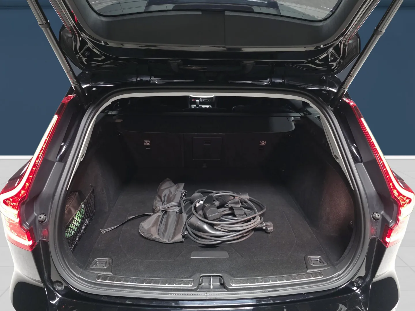 Autokuva 11 - NMU-681