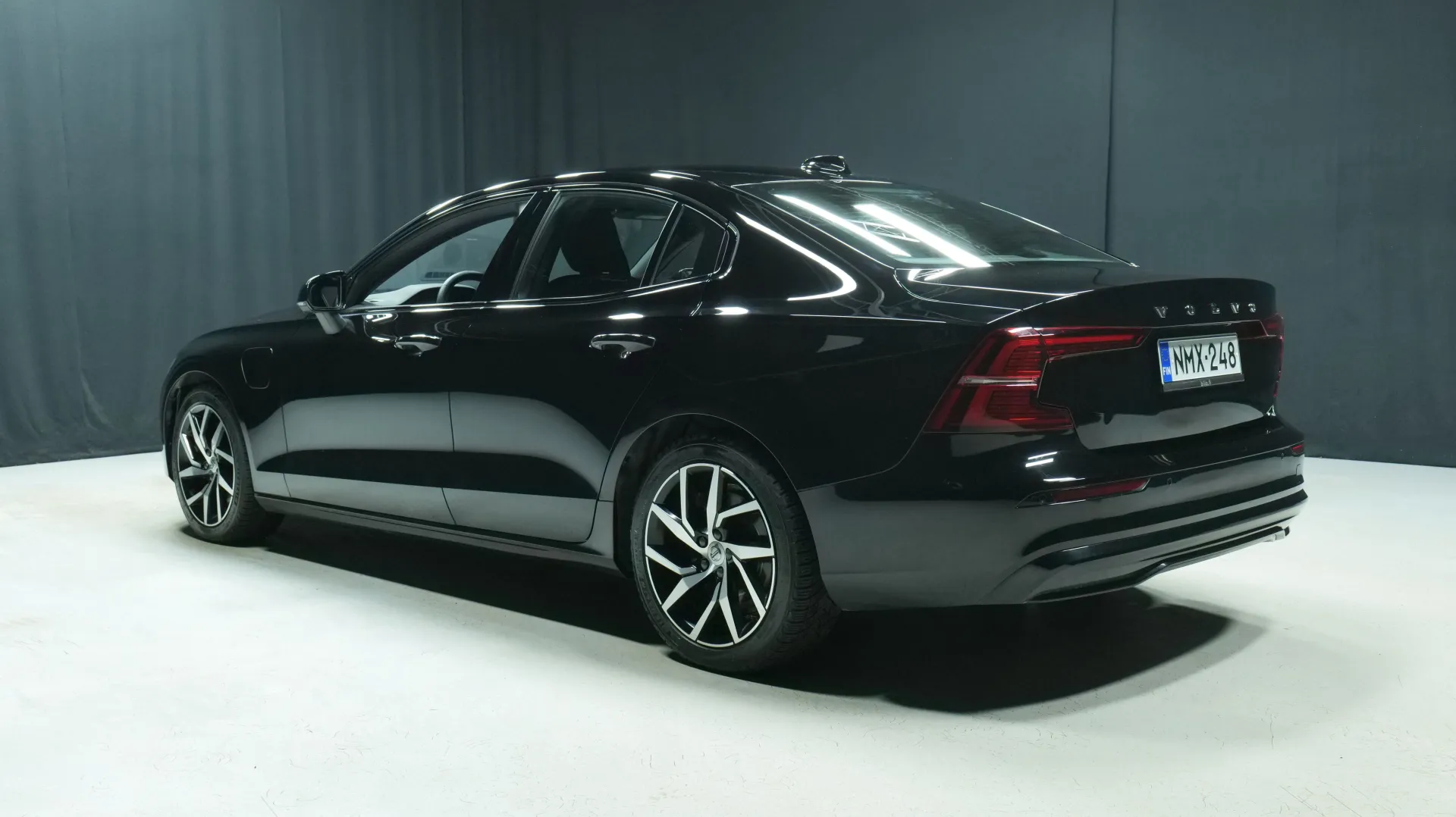 Autokuva 2 - NMX-248