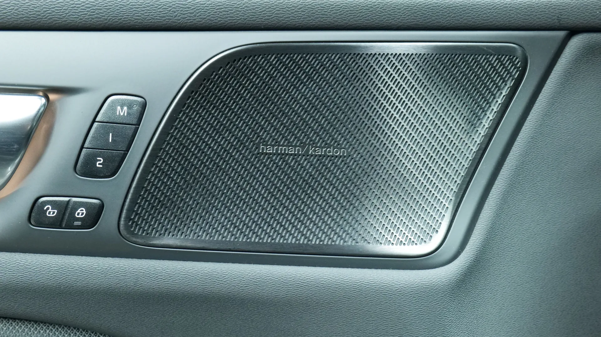 Autokuva 10 - NMX-248