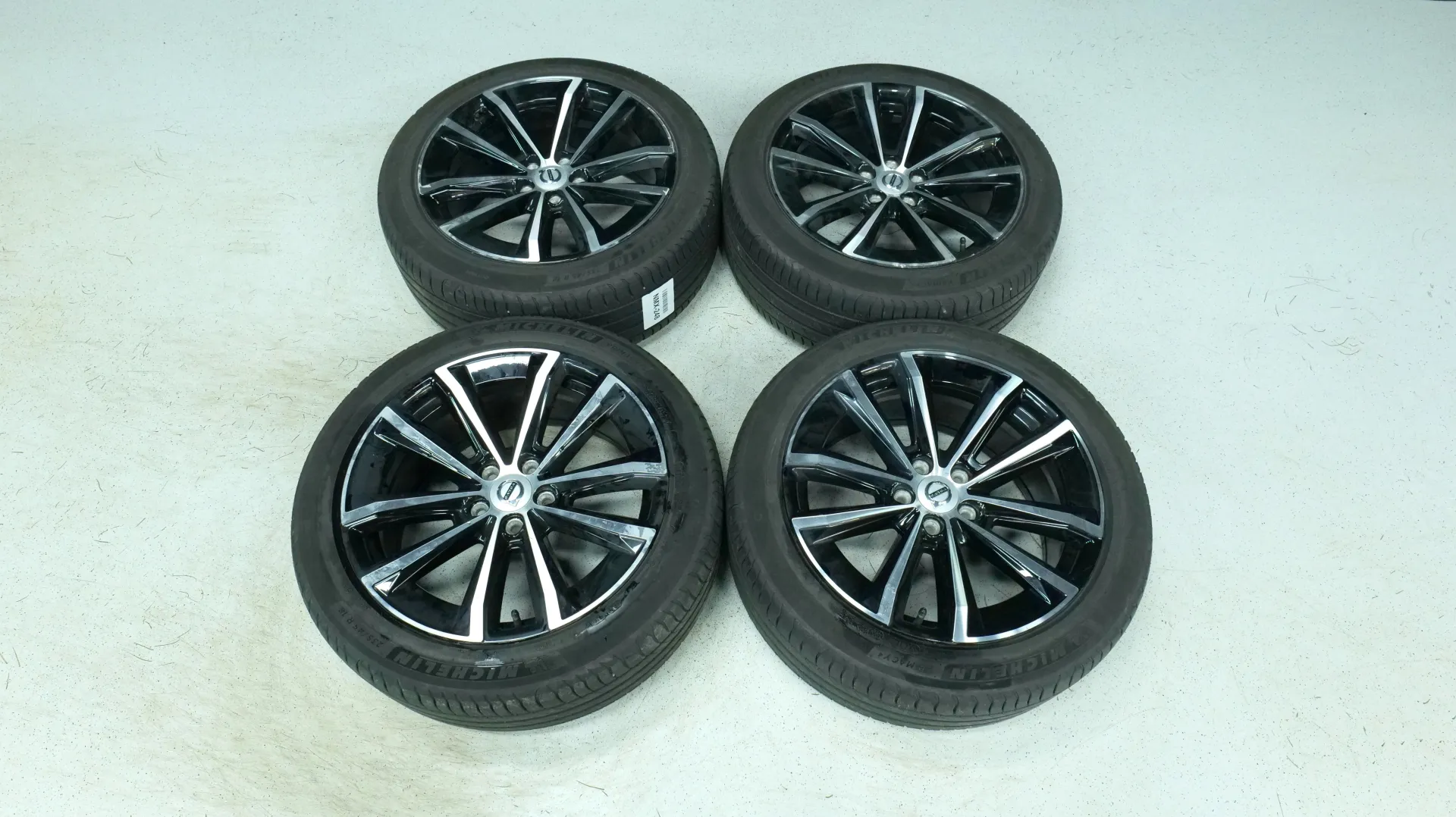 Autokuva 19 - NMX-248