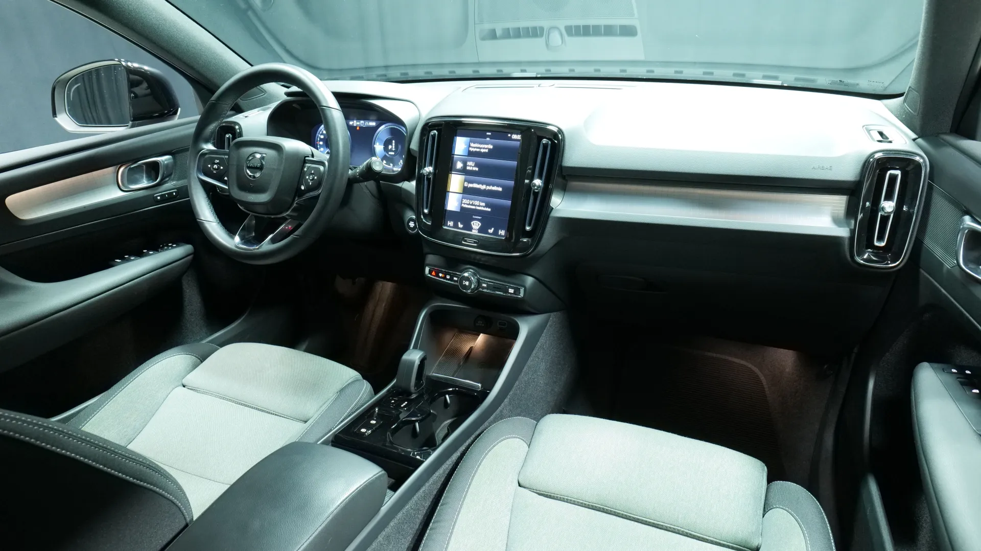 Autokuva 18 - NMX-253