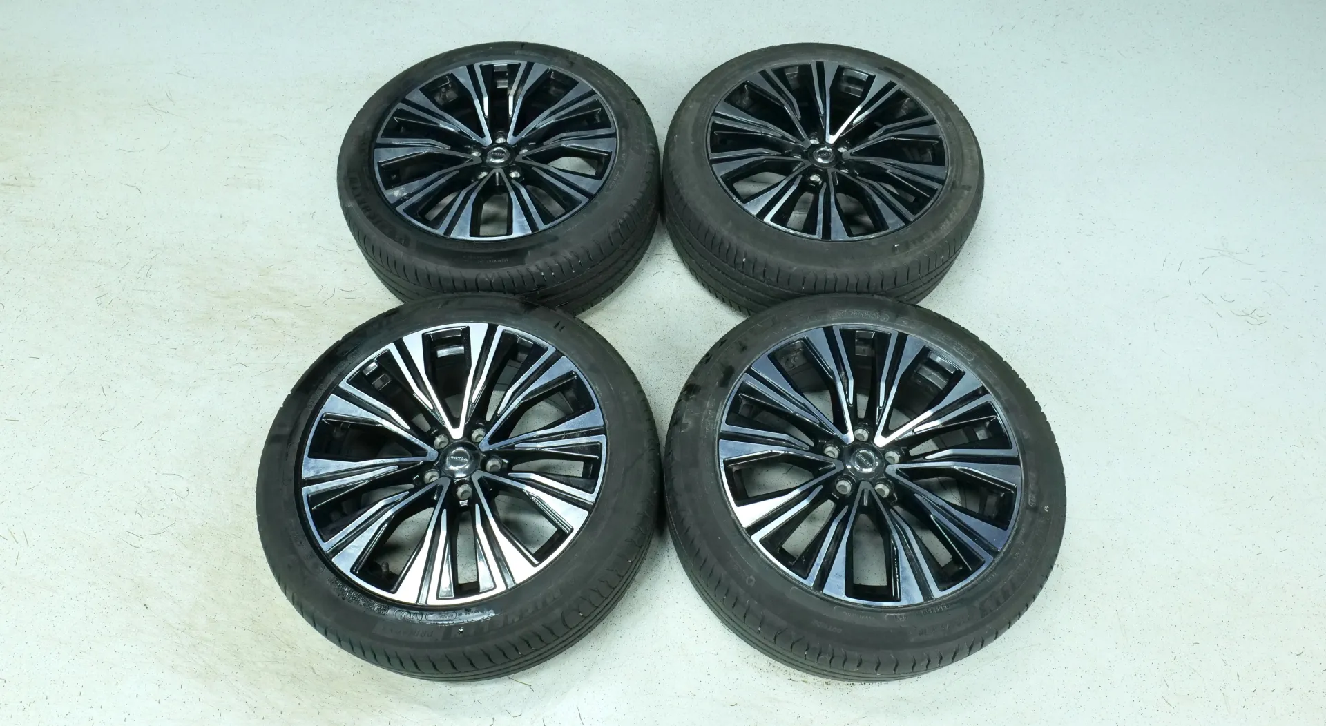 Autokuva 18 - NMX-652