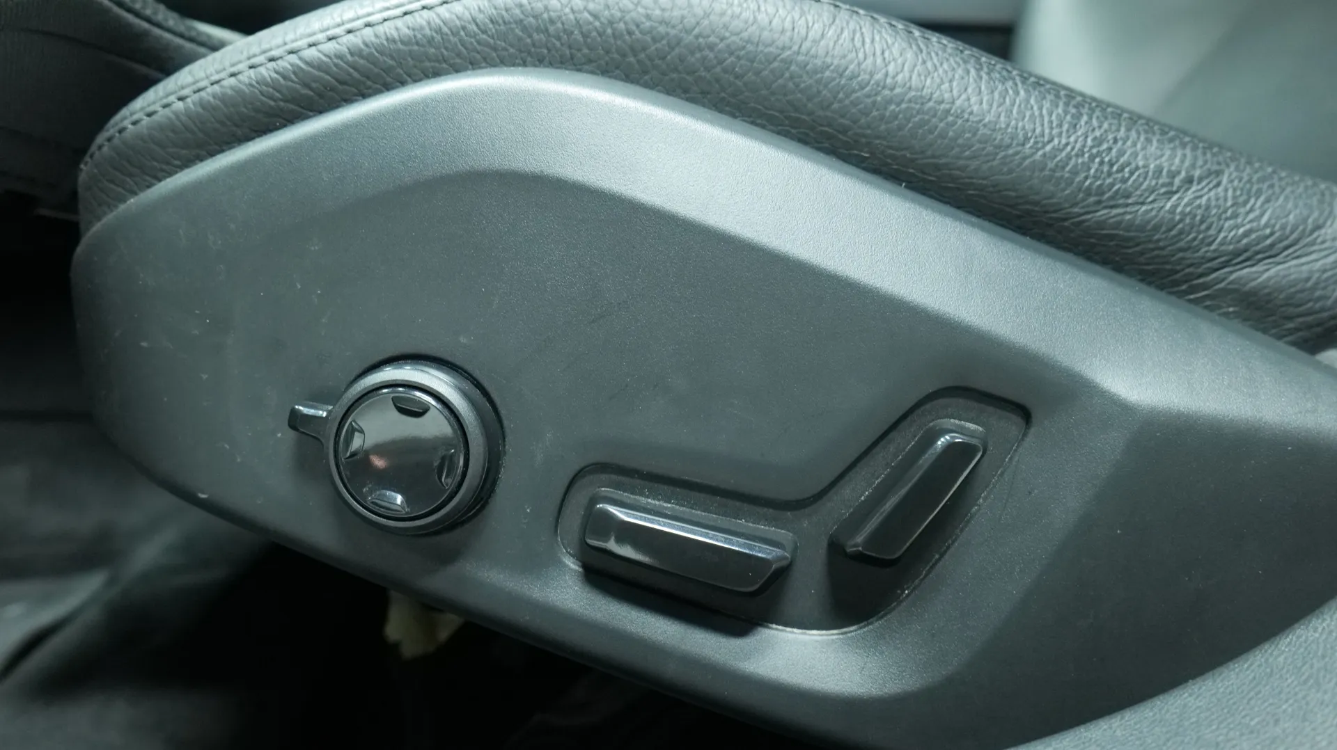 Autokuva 10 - NMX-655