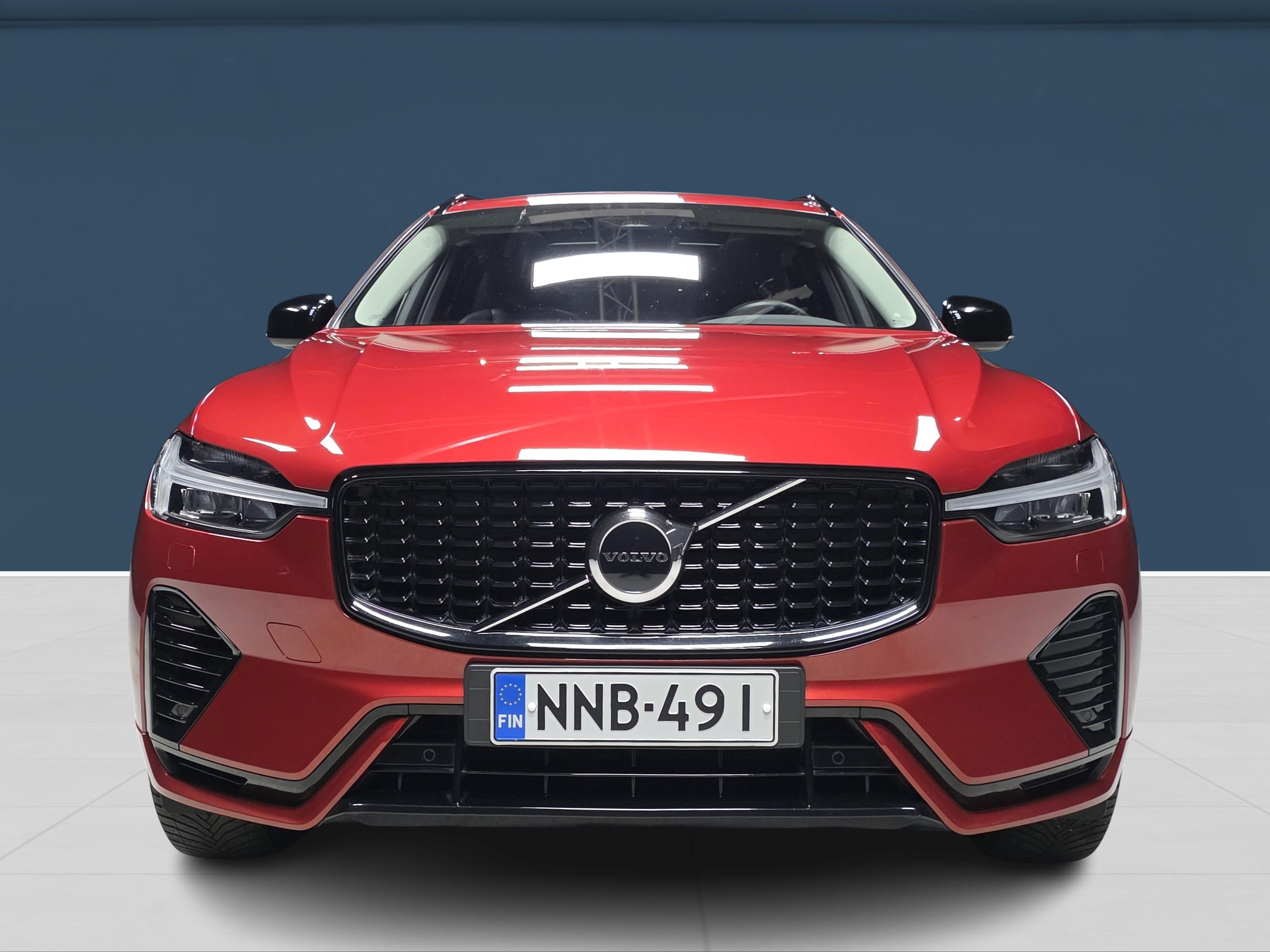 Volvo XC60 2024, photo 2/19