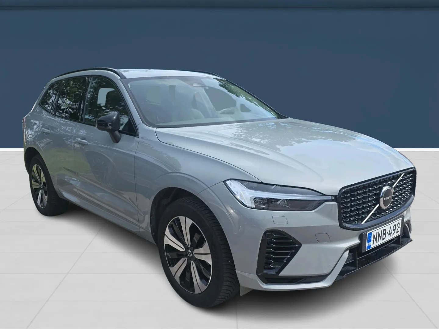 Autokuva 2 - NNB-492