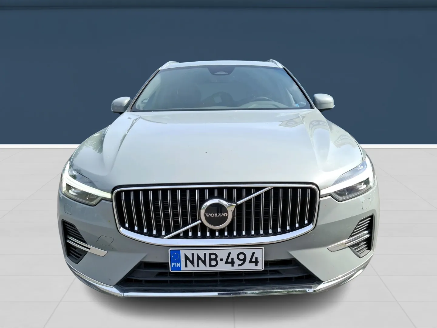 Autokuva 2 - NNB-494