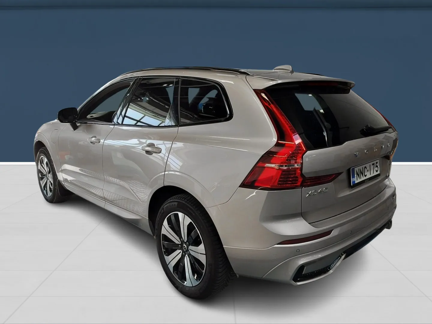 Autokuva 6 - NNC-175