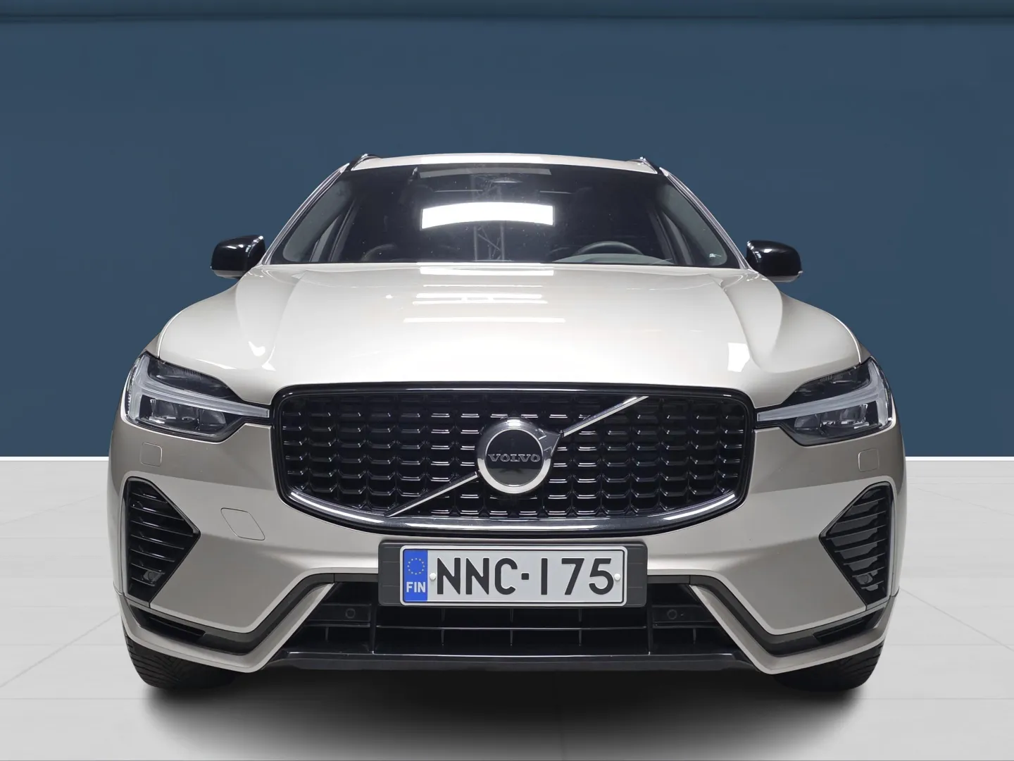 Autokuva 2 - NNC-175